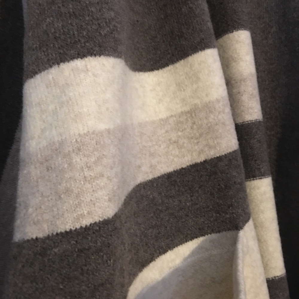 Old Navy Long Patterned Open Cardigan - image 4